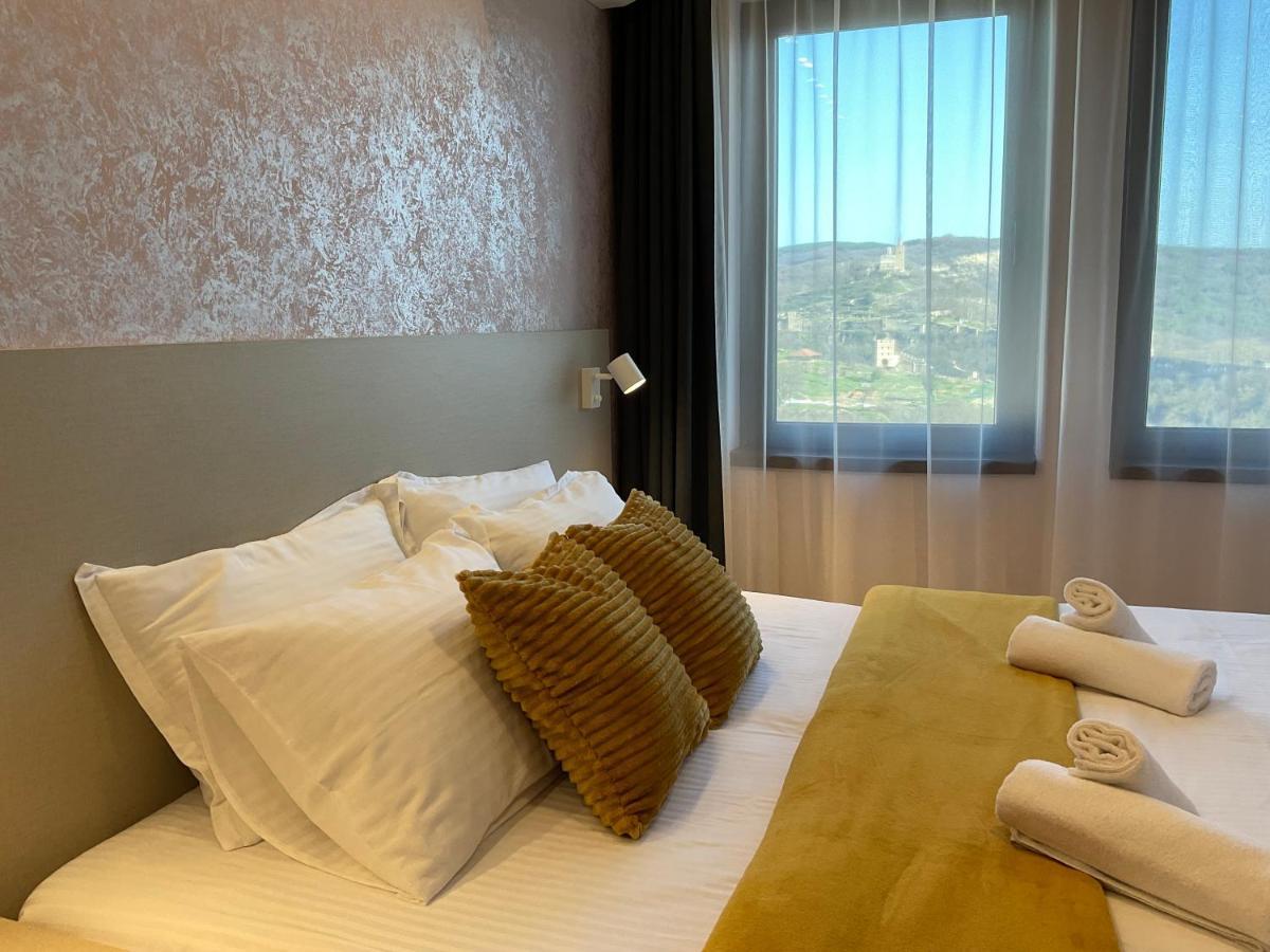 Guest Rooms Tsarevets Veliko Tărnovo Exterior foto
